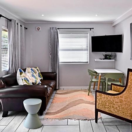 La Rochelle Cottage 弗朗斯胡克 外观 照片