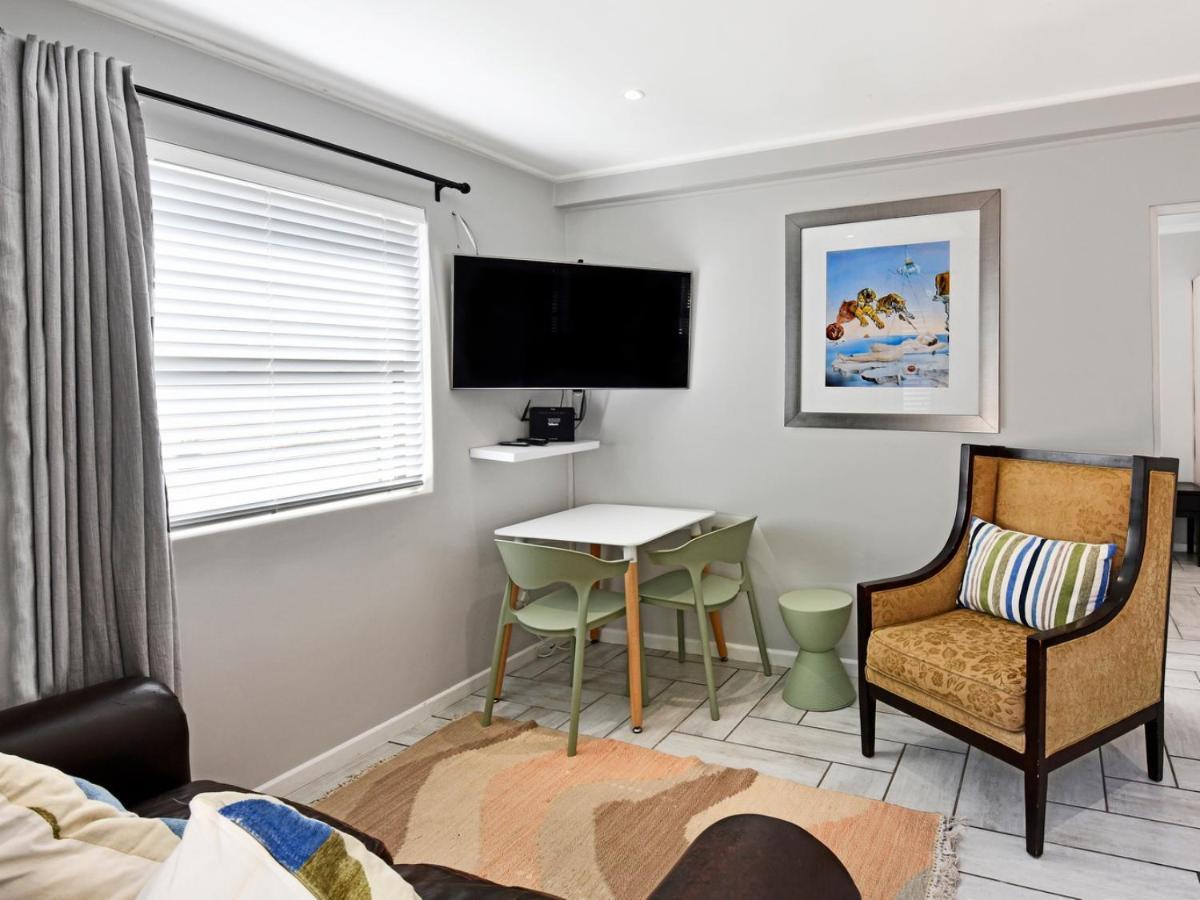 La Rochelle Cottage 弗朗斯胡克 外观 照片